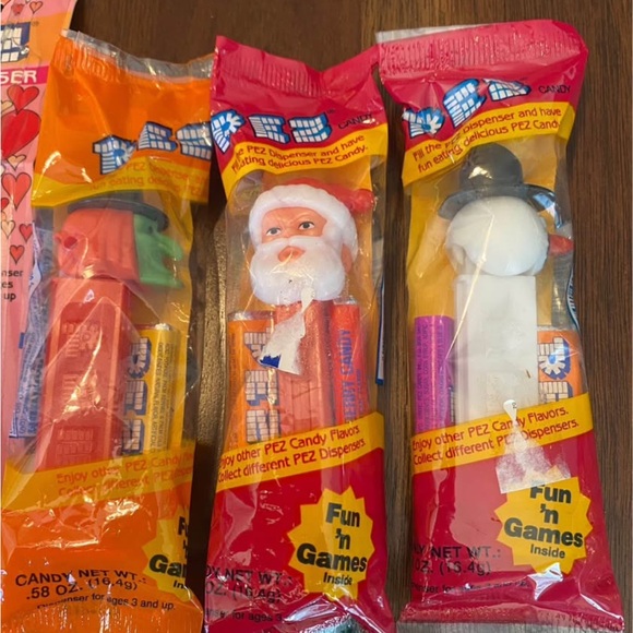 PEZ Candy Dispenser Set with Assorted Characters - Picture 3 of 9